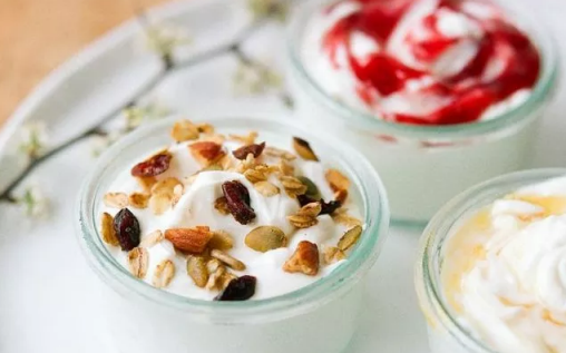 寶寶喝酸奶什么時候最好 寶寶喝酸奶要加熱嗎