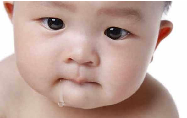 寶寶流口水嚴(yán)重怎么辦 寶寶流口水原因分析