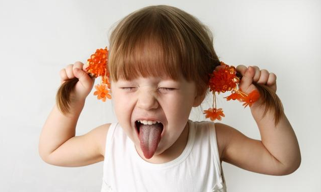 孩子人來瘋怎么回事 人來瘋的孩子怎么教育好 孩子人來瘋怎么回事 人來瘋的孩子怎么教育好