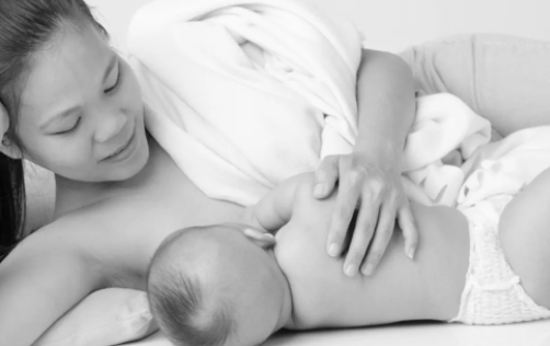 哺乳期間怎么預(yù)防堵奶 哺乳期預(yù)防堵奶方法