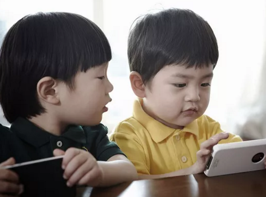 孩子經(jīng)常上網(wǎng)怎么辦 孩子上網(wǎng)怎么正確引導(dǎo)