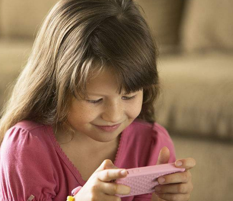 孩子經(jīng)常上網(wǎng)怎么辦 孩子上網(wǎng)怎么正確引導(dǎo)