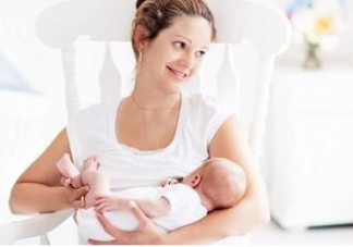 女性乳房很大卻沒有奶水是怎么回事 女性乳房大沒有奶水