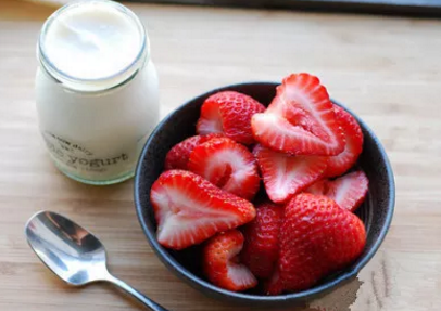 新生兒乳糖不耐受是怎么回事 新生兒乳糖不耐受怎么辦