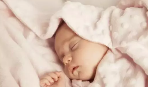 寶寶睡反覺健康嗎 寶寶睡反覺怎么辦2019 寶寶睡反覺健康嗎 寶寶睡反覺怎么辦2019