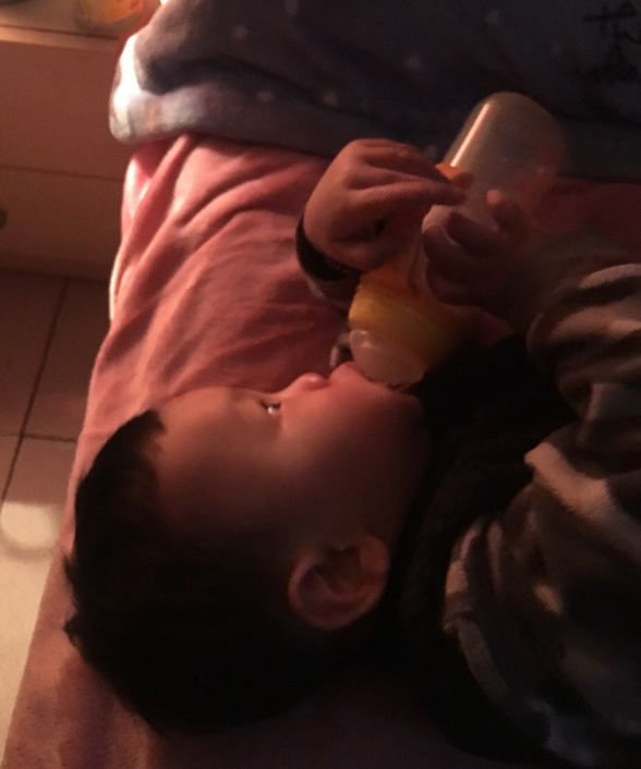 斷不掉孩子的夜奶怎么辦 孩子愛吃夜奶有什么影響