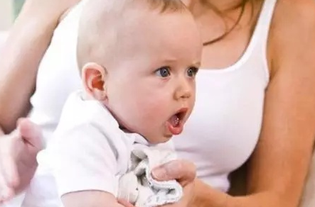 寶寶咳嗽可以喝止咳糖漿嗎 寶寶止咳糖漿選擇建議