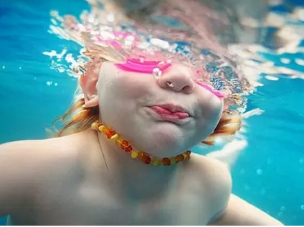 兒童游泳要注意什么 兒童游泳有什么好處