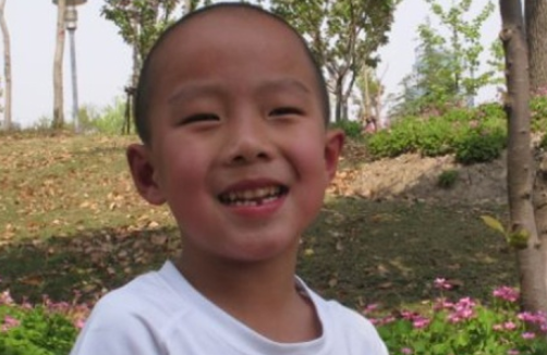 愛吃糖的孩子一定會蛀牙嗎 孩子長蛀牙和什么有關 愛吃糖的孩子一定會蛀牙嗎 孩子長蛀牙和什么有關