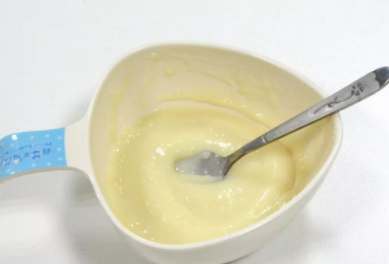 嬰兒米粉片狀和粉狀哪個(gè)好 嬰兒米粉片狀和粉狀的區(qū)別