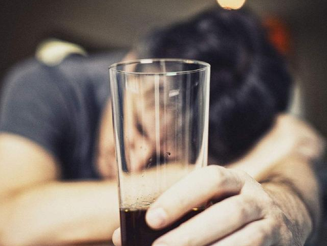 男人酒后斷片是怎么回事 如何防止男人酒后斷片 男人酒后斷片是怎么回事 如何防止男人酒后斷片