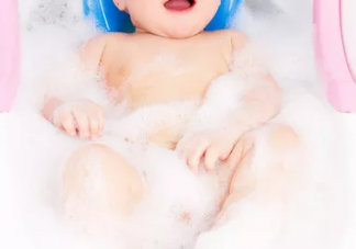 冬天如何讓寶寶洗澡不著涼 給寶寶洗澡的準(zhǔn)備