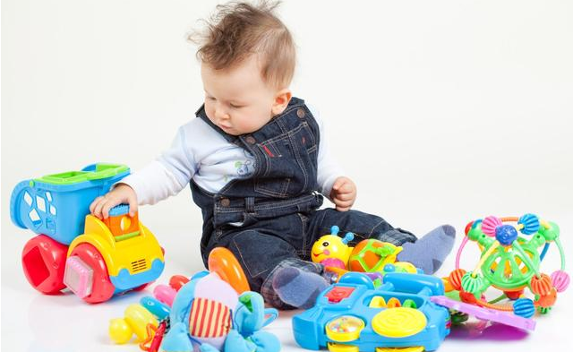 小朋友搶玩具怎么辦 如何教孩子學會分享玩具