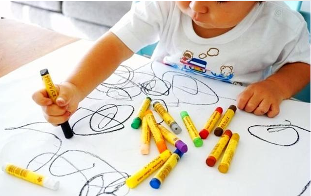 右腦開發對孩子有哪些好處 開發孩子右腦的5個方法
