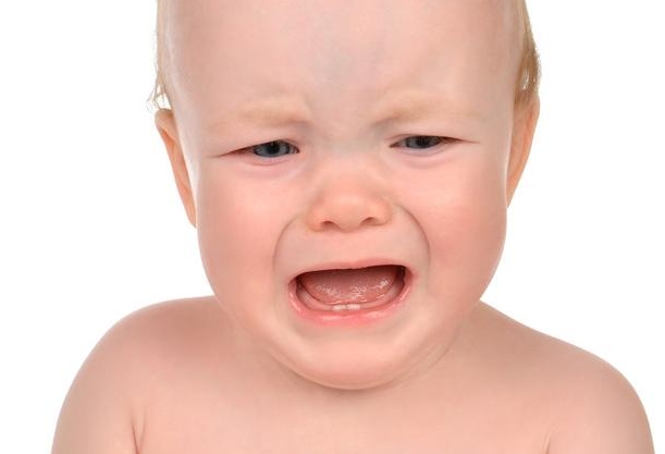 小孩急性喉炎是怎么引起的 小孩急性喉炎怎么辦