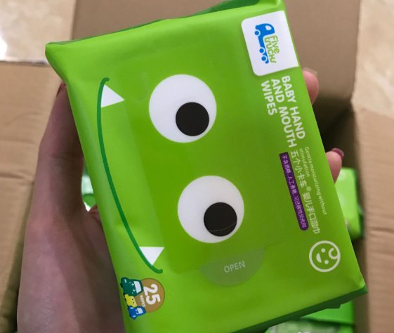 五個小卡車濕巾和順順兒哪個好 五個小卡車濕巾使用測評