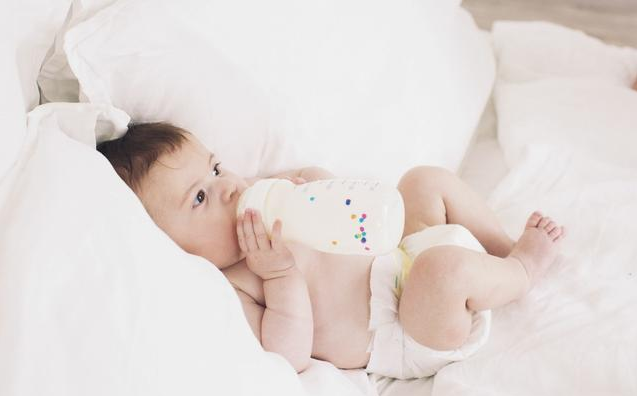 寶寶枕多高的枕頭合適 什么樣材質的枕頭適合寶寶使用 寶寶枕多高的枕頭合適 什么樣材質的枕頭適合寶寶使用