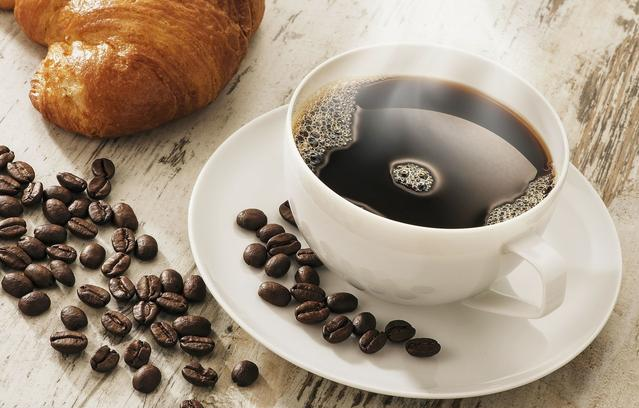 女性來(lái)月經(jīng)能喝咖啡嗎 女性過(guò)量喝咖啡的壞處 女性來(lái)月經(jīng)能喝咖啡嗎 女性過(guò)量喝咖啡的壞處