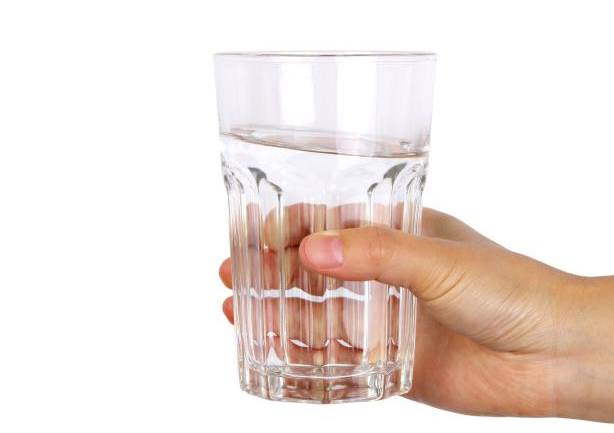 孩子發燒喝什么水好 孩子發燒可以喝哪些水