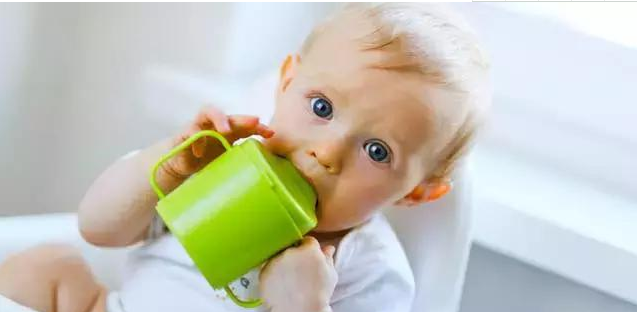 孩子發燒喝什么水好 孩子發燒可以喝哪些水