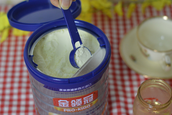 伊利金領(lǐng)冠睿護(hù)2段怎么樣 伊利金領(lǐng)冠睿護(hù)奶粉測(cè)評(píng)