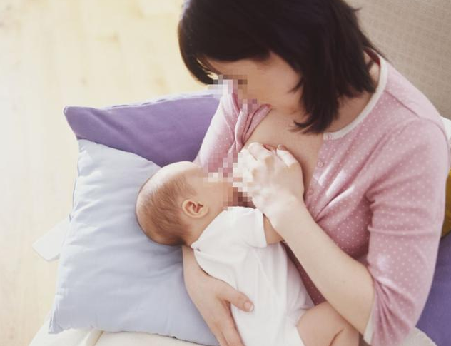 哺乳期堵奶了怎么辦 哺乳期堵奶的疏通辦法