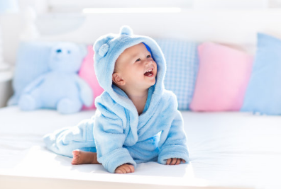 春季給新生兒洗澡要注意什么 春季如何給新生兒洗澡