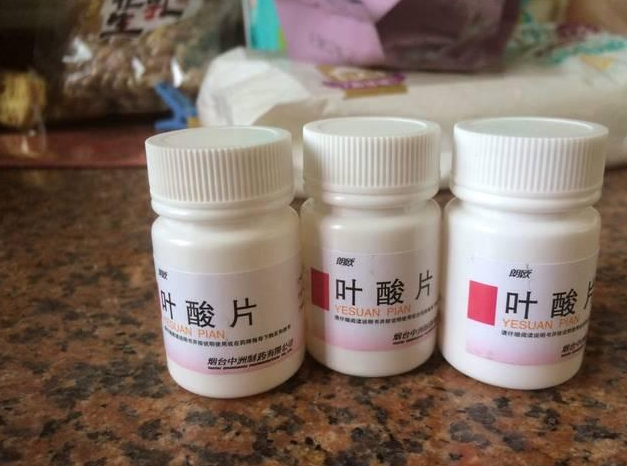 葉酸每天什么時候吃最好 每天補充多少葉酸合適 葉酸每天什么時候吃最好 每天補充多少葉酸合適