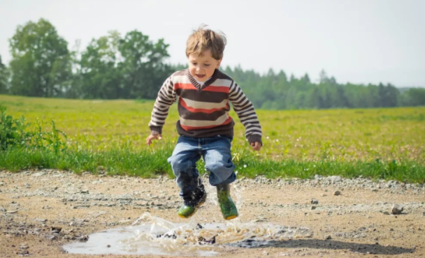 春天孩子做什么運(yùn)動(dòng)好 做什么運(yùn)動(dòng)長得高