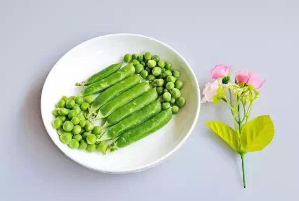 孩子不愛吃青菜是什么原因 家長如何引導寶寶吃青菜