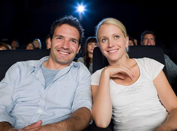 懷孕期間看電影對胎寶寶有什么影響 孕婦看電影為什么胎動厲害 懷孕期間看電影對胎寶寶有什么影響 孕婦看電影為什么胎動厲害