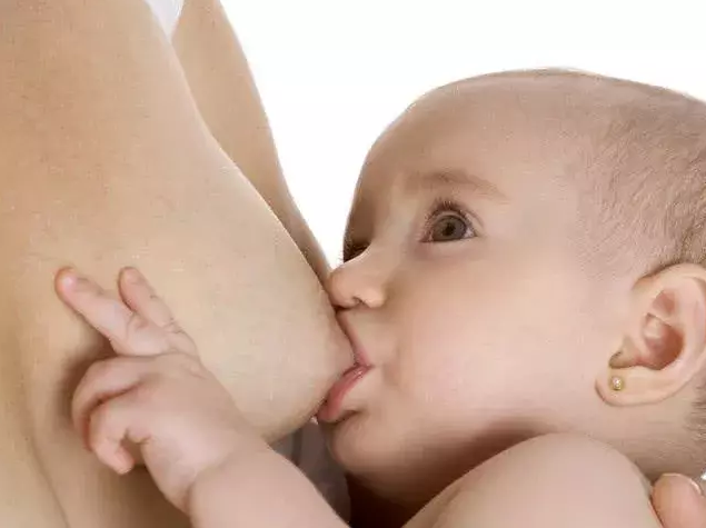 母乳媽媽情緒不好會影響奶水質量嗎 產后媽媽如何避免不良情緒 母乳媽媽情緒不好會影響奶水質量嗎 產后媽媽如何避免不良情緒