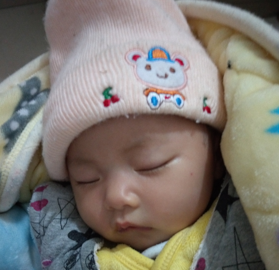 關(guān)于女兒發(fā)燒的說(shuō)說(shuō) 女兒發(fā)燒圖片說(shuō)說(shuō)心情短語(yǔ)2019