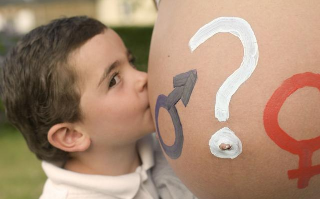 懷孕妊娠線長歪了是怎么回事 妊娠線長歪了是男是女 懷孕妊娠線長歪了是怎么回事 妊娠線長歪了是男是女