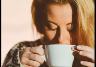 生理期能不能喝蜂蜜水 來月經不能喝什么