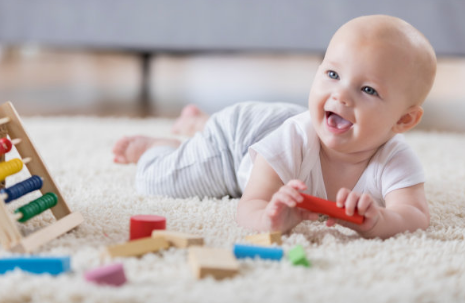 怎樣鍛煉寶寶爬行 如何教寶寶爬行 怎樣鍛煉寶寶爬行 如何教寶寶爬行