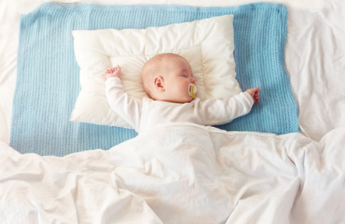 嬰兒多大可以睡整晚  做到這些就能睡個好覺