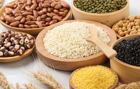 一歲后寶寶三餐怎么吃好 1歲后寶寶三餐輔食建議 一歲后寶寶三餐怎么吃好 1歲后寶寶三餐輔食建議