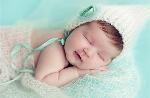 怎么正確給寶寶春捂 給寶寶春捂的正確姿勢(shì)