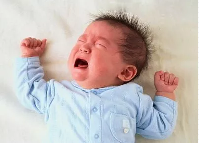 新生兒黃疸值多少才正常 新生兒黃疸的治療措施