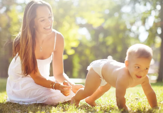曬太陽治療新生兒黃疸好嗎 新生兒黃疸日常護理怎么做