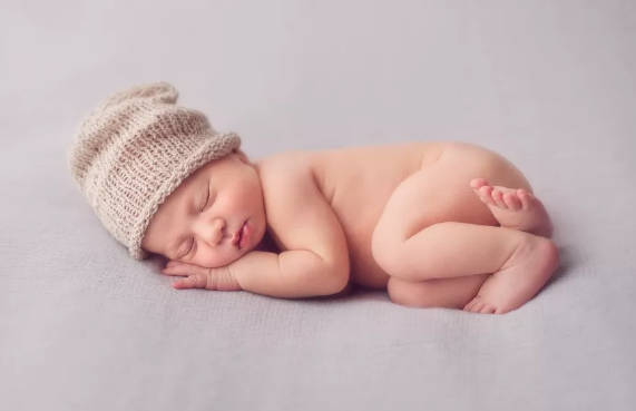 曬太陽治療新生兒黃疸好嗎 新生兒黃疸日常護理怎么做