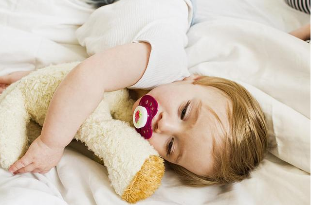 寶寶免疫力薄弱的三個階段 提高寶寶免疫力的10個小方法