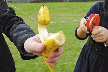 帶孩子放風(fēng)箏注意事項(xiàng) 風(fēng)箏的安全隱患 帶孩子放風(fēng)箏注意事項(xiàng) 風(fēng)箏的安全隱患