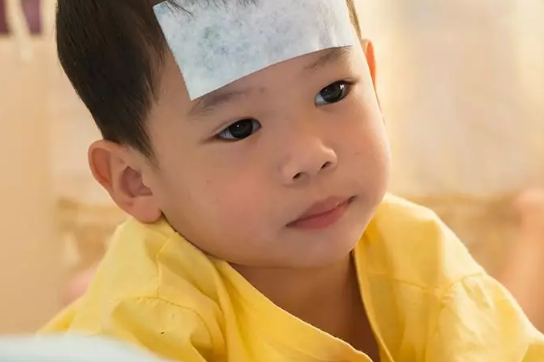 兒子發燒媽媽擔心說說 兒子發燒媽媽擔心心情句子 兒子發燒媽媽擔心說說 兒子發燒媽媽擔心心情句子