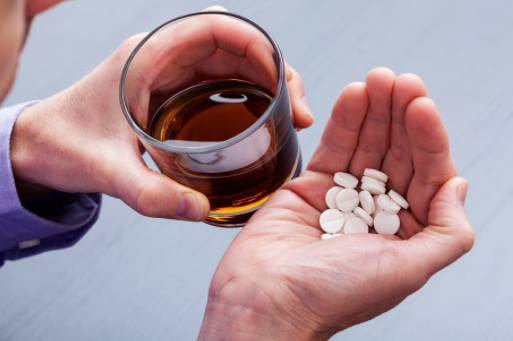 寶寶是先吃藥還是先吃飯 飯前飯后吃的藥有哪些 寶寶是先吃藥還是先吃飯 飯前飯后吃的藥有哪些