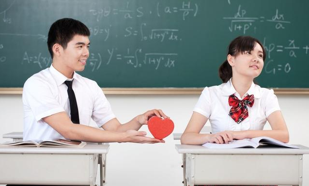 女孩性發育的四個階段 如何從小培養孩子的性教育意識