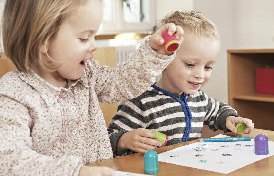 上幼兒園后怎么和孩子聊天很重要 哪些話不能對孩子說