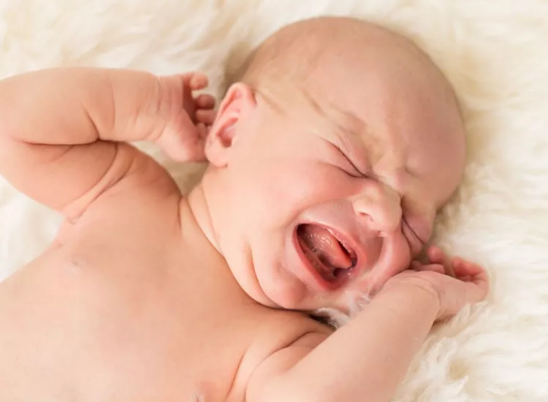 孩子吃蒙脫石散飯飯前飯后 孩子吃蒙脫石散影響吸收嗎 孩子吃蒙脫石散飯飯前飯后 孩子吃蒙脫石散影響吸收嗎