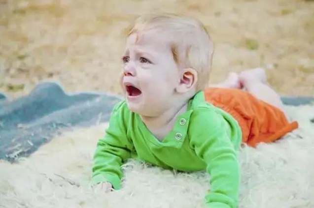 怎么判斷寶寶腹瀉脫水 寶寶腹瀉脫水怎么辦